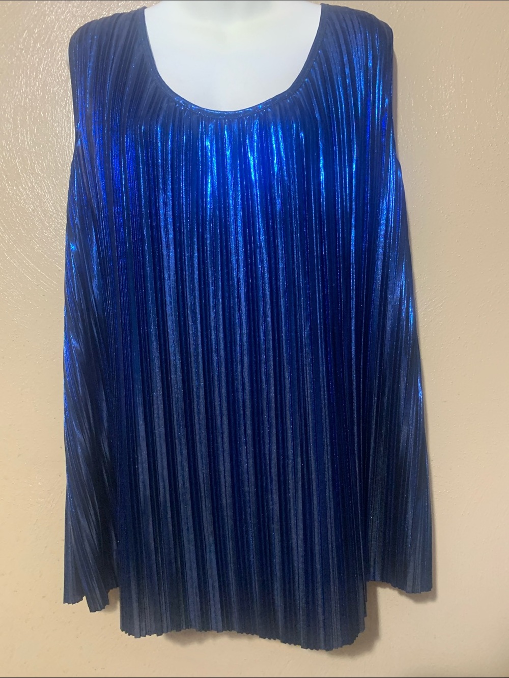 Cato size 26/28W Metallic Pleated Sleeveless Top Royal Blue NWT